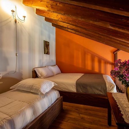 La Noi Guesthouse Samarína Eksteriør billede
