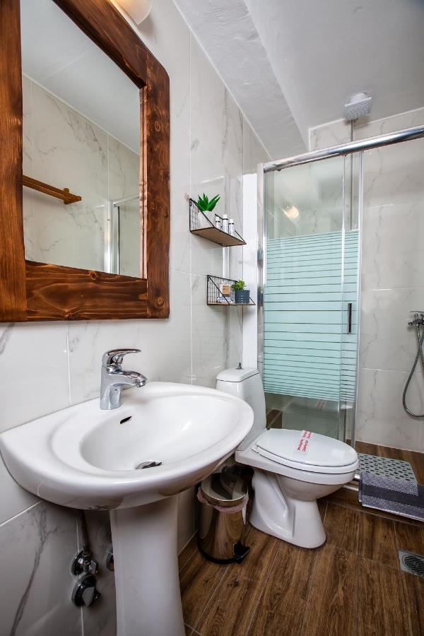 La Noi Guesthouse Samarína Eksteriør billede