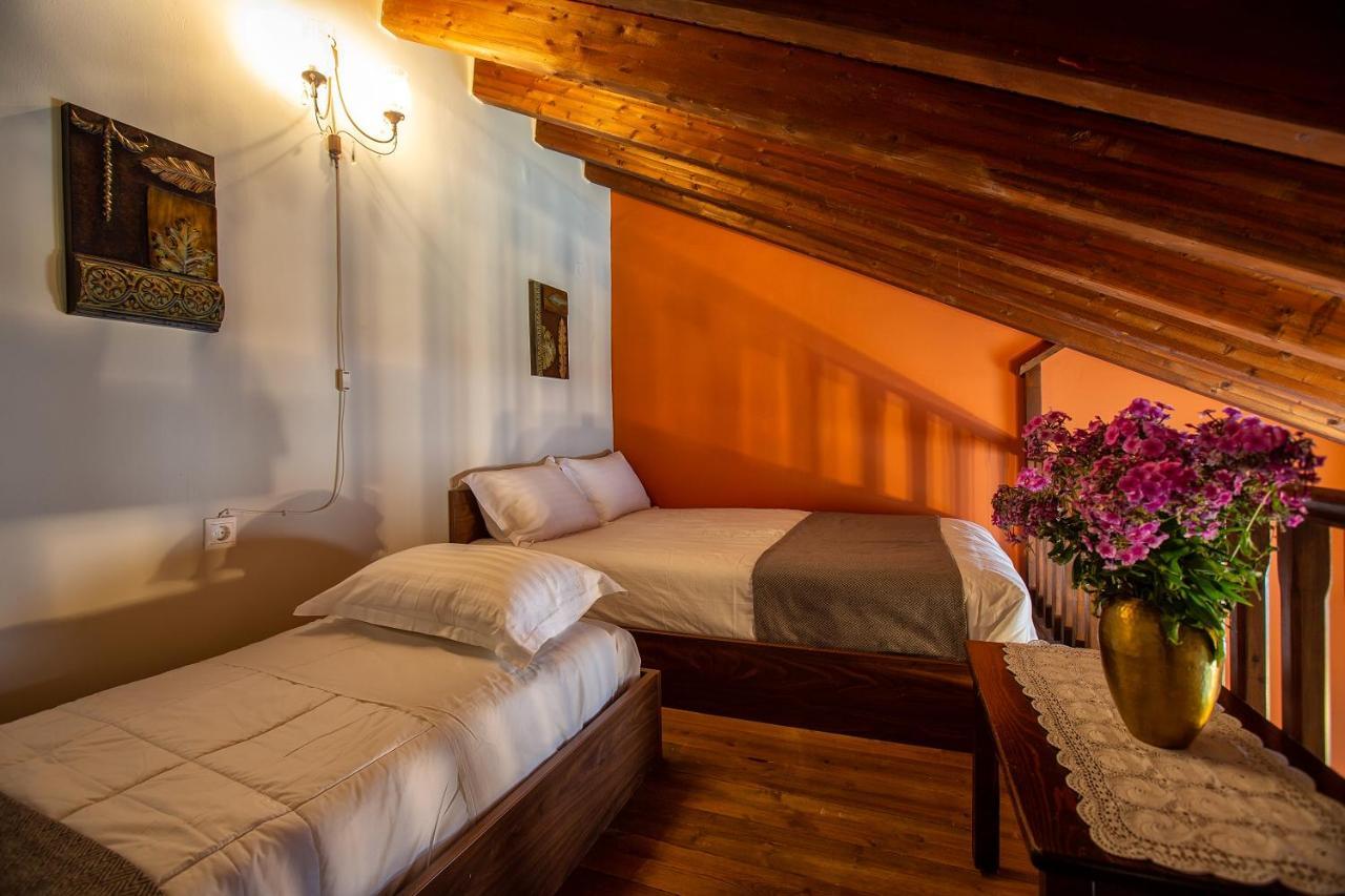 La Noi Guesthouse Samarína Eksteriør billede