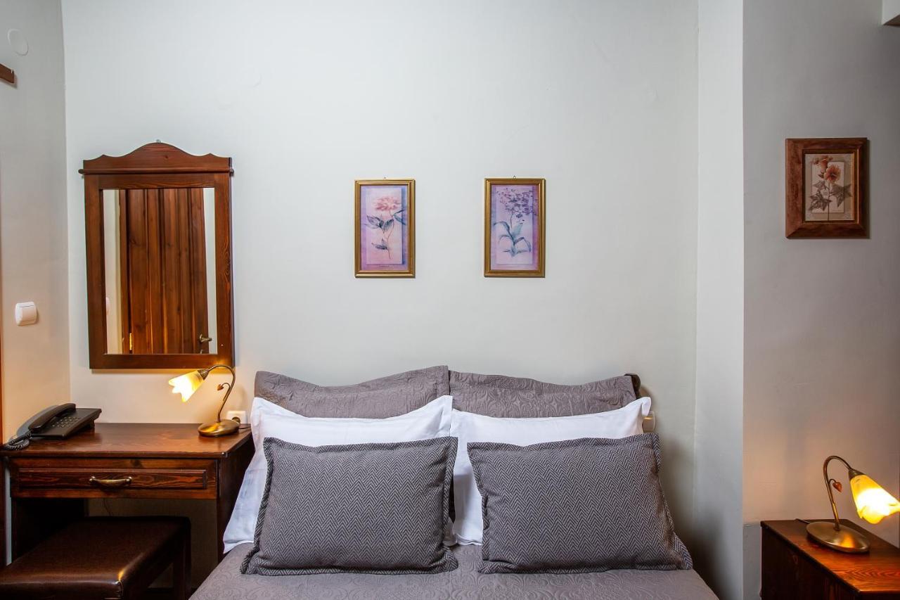 La Noi Guesthouse Samarína Eksteriør billede